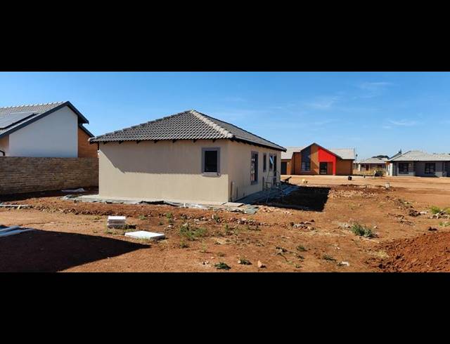 2 BEDROOM HOUSE FOR SALE IN WINDMILL PARK